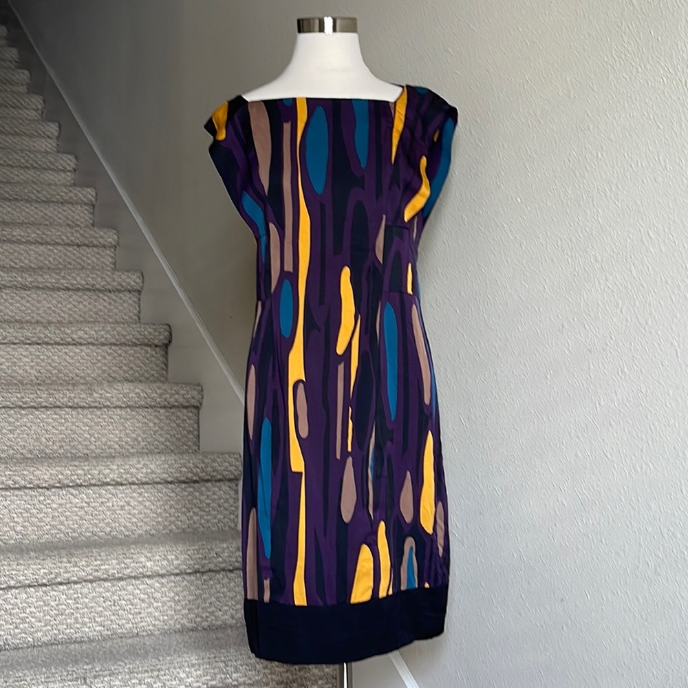 Diane von Furstenberg Sz 8 TRAVELER 95% Silk Dress